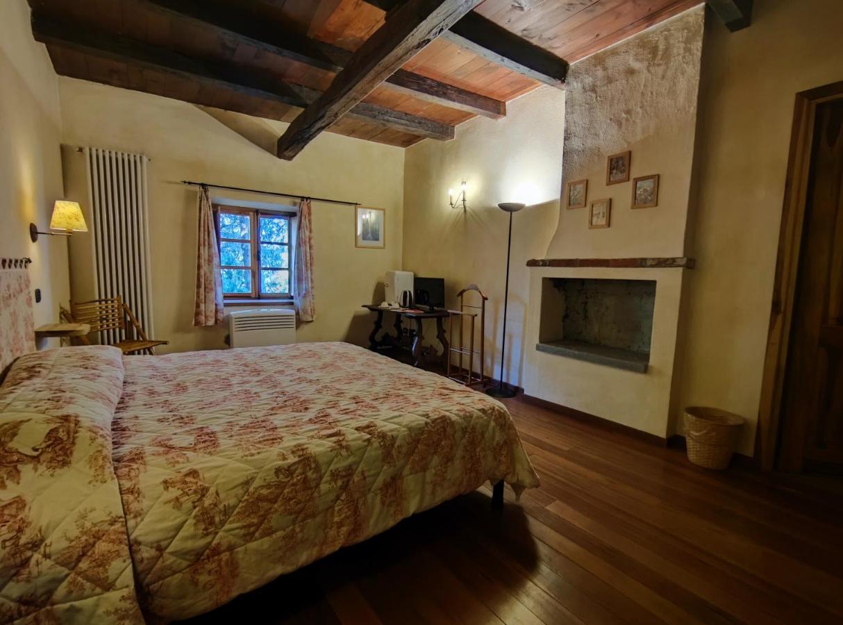 Vila Le 5 Frecce Cavour Exteriér fotografie