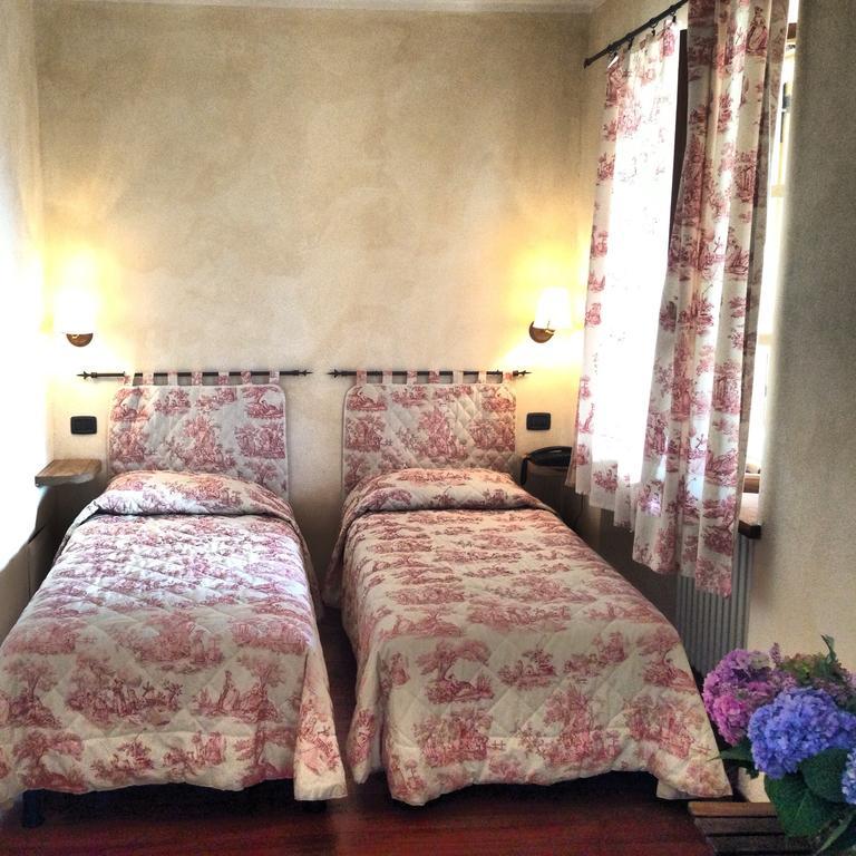Vila Le 5 Frecce Cavour Pokoj fotografie
