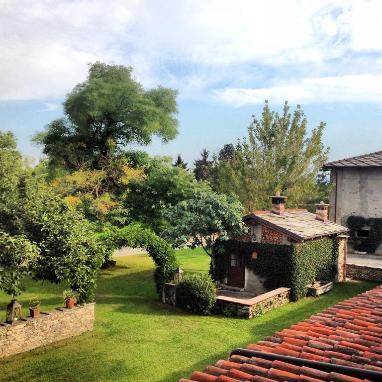 Vila Le 5 Frecce Cavour Exteriér fotografie