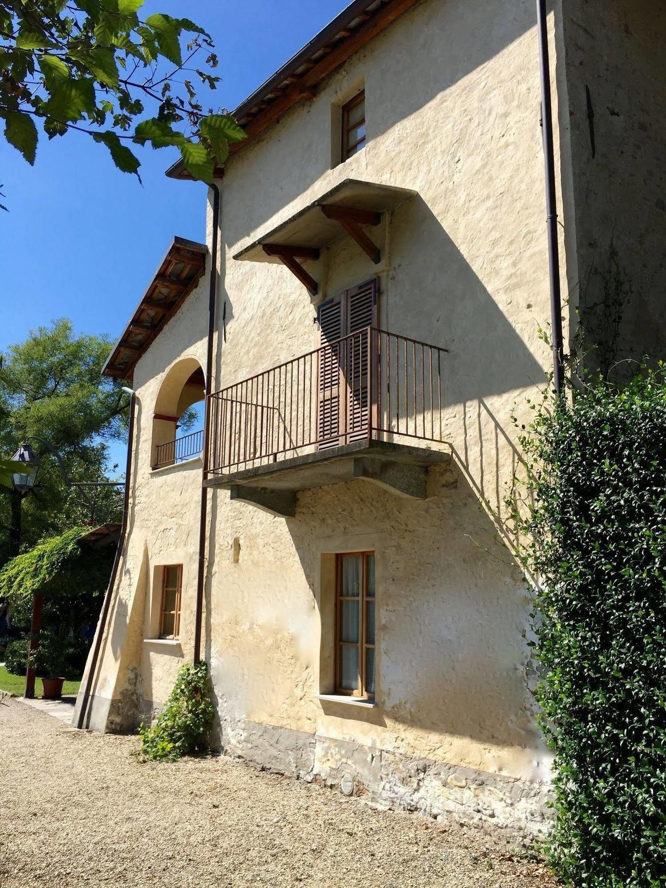 Vila Le 5 Frecce Cavour Exteriér fotografie